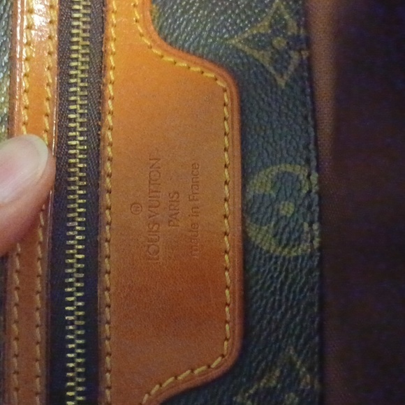 Authentic Louis Vuitton monogram Sac shopping Tote - Picture 13 of 16